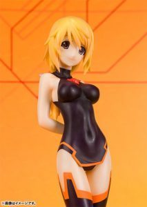 Charlotte-InfiniteStratos-FigureArts-Figure-0