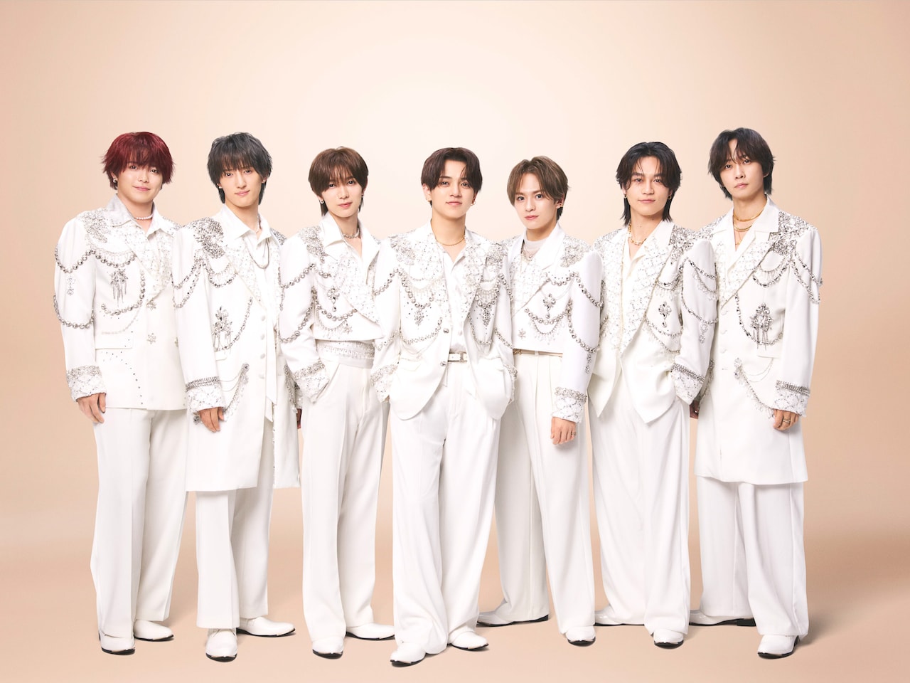 Foto promocional do grupo Travis Japan